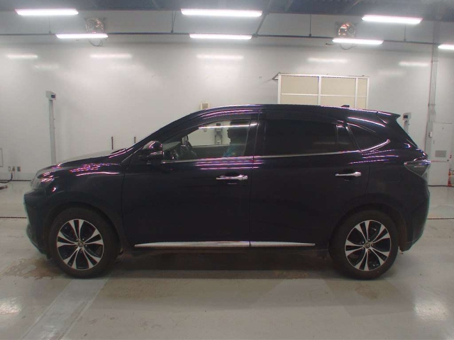 TOYOTA HARRIER 2015