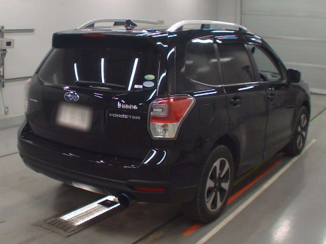 SUBARU FORESTER 2017