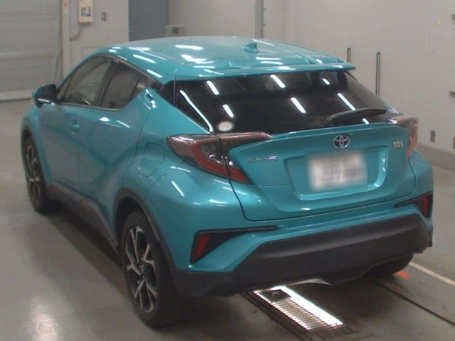 TOYOTA C-HR 2017