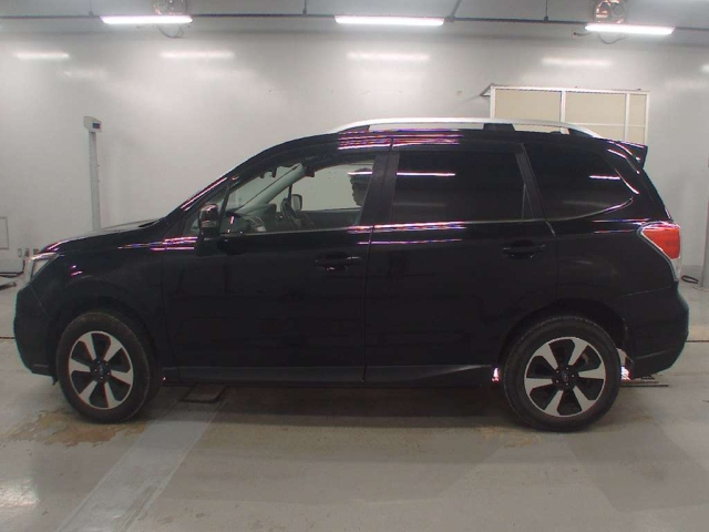 SUBARU FORESTER 2017