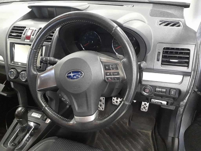 SUBARU FORESTER 2012