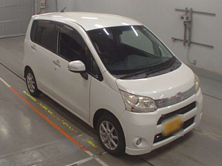 DAIHATSU MOVE 2011