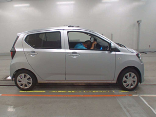 DAIHATSU MIRA E S 2024