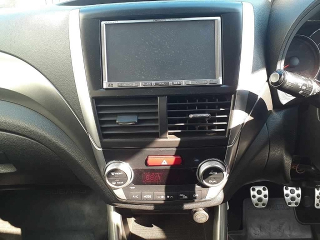 SUBARU FORESTER 2011
