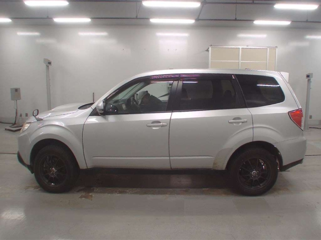 SUBARU FORESTER 2011
