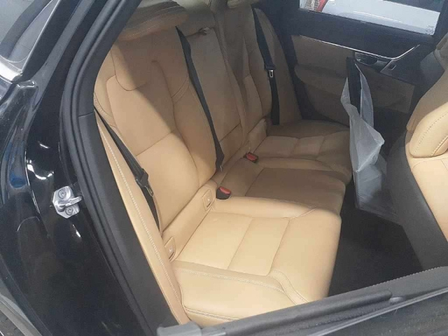 VOLVO S90 2022
