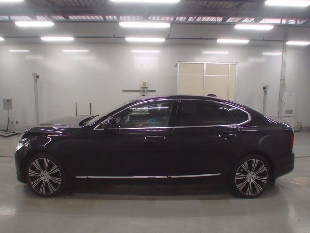 VOLVO S90 2022