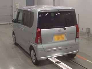 DAIHATSU TANTO 2021