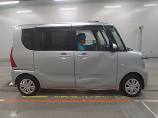 DAIHATSU TANTO 2021