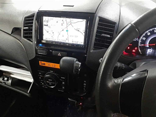 NISSAN ROOX 2012
