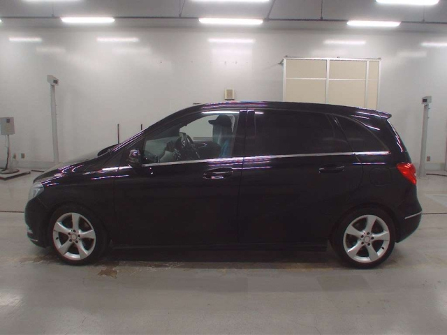 MERCEDES BENZ B CLASS 2013
