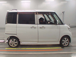 NISSAN ROOX 2012