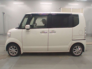 HONDA N BOX 2015