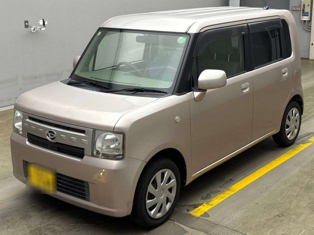DAIHATSU MOVE CONTE 2011