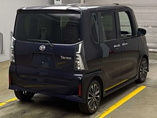 DAIHATSU TANTO 2024