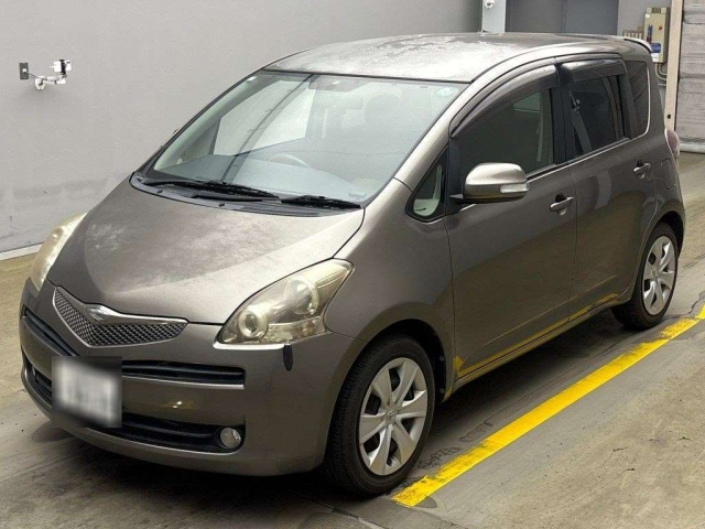 TOYOTA RACTIS 2009