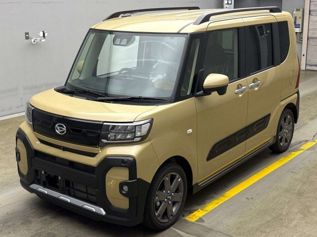 DAIHATSU TANTO 2024