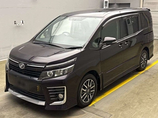 TOYOTA VOXY 2014