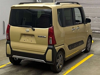 DAIHATSU TANTO 2024