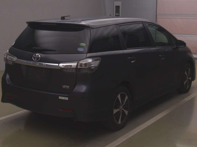 TOYOTA WISH 2012