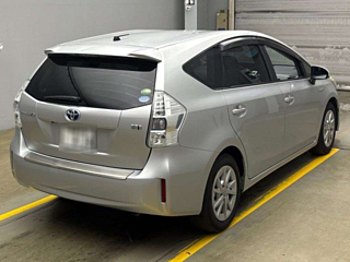 TOYOTA PRIUS ALPHA 2013