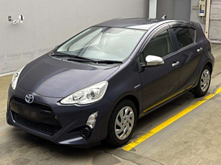 TOYOTA AQUA 2015