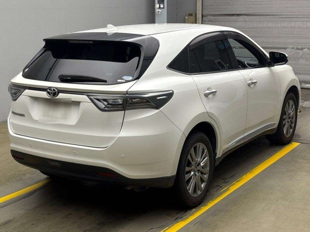 TOYOTA HARRIER 2014