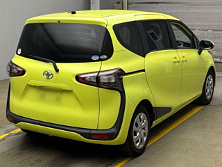 TOYOTA SIENTA 2017