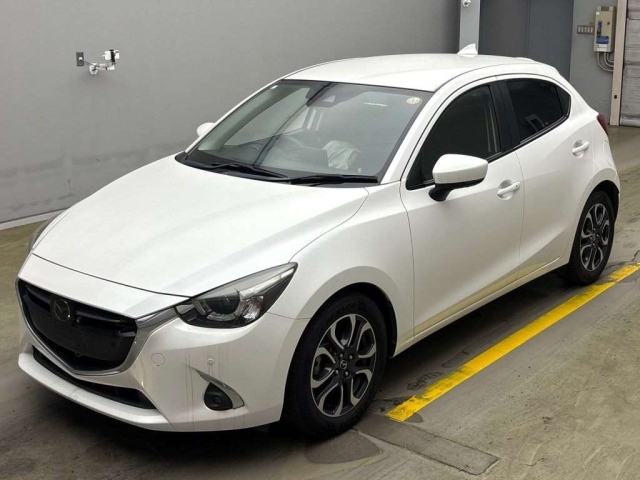 MAZDA DEMIO 2019