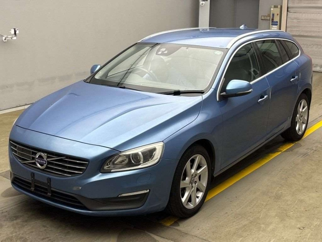 VOLVO V60 2014