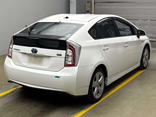 TOYOTA PRIUS 2015