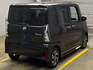 DAIHATSU TANTO 2024