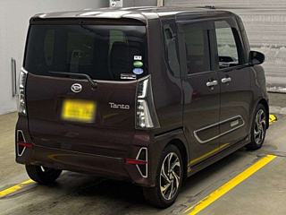 DAIHATSU TANTO 2021