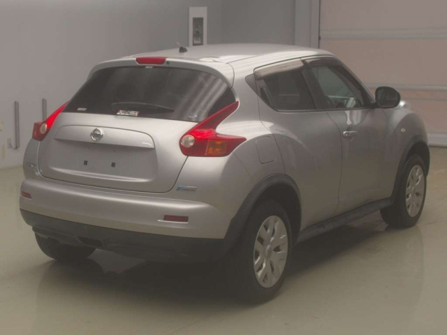 NISSAN JUKE 2011