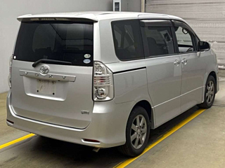 TOYOTA VOXY 2008