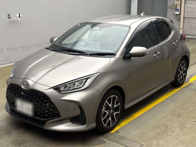 TOYOTA YARIS 2024