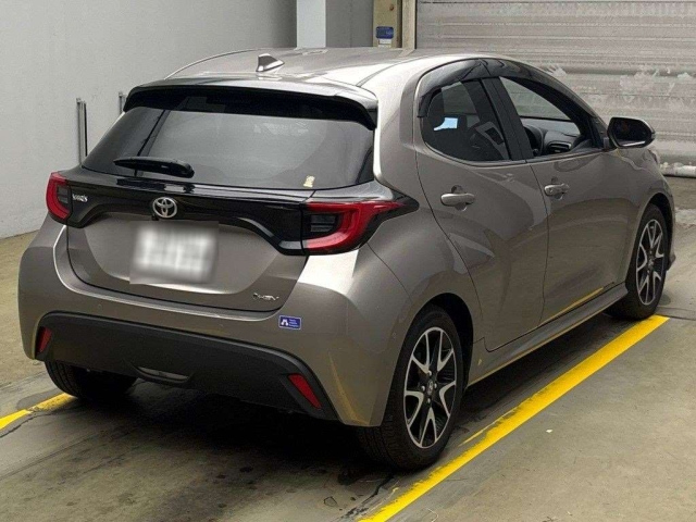 TOYOTA YARIS 2024