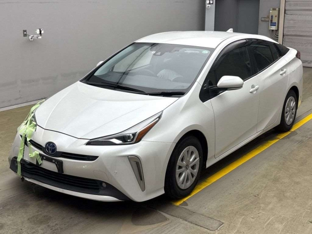 TOYOTA PRIUS 2022