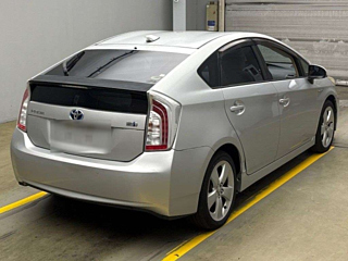 TOYOTA PRIUS 2012