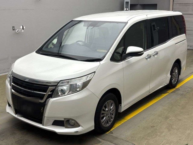 TOYOTA ESQUIRE 2016