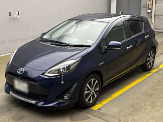 TOYOTA AQUA 2019