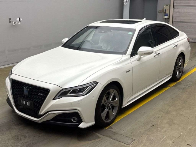 TOYOTA CROWN 2018