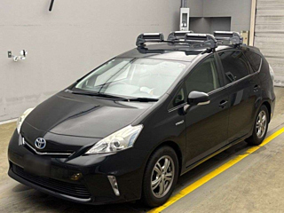 TOYOTA PRIUS ALPHA 2014