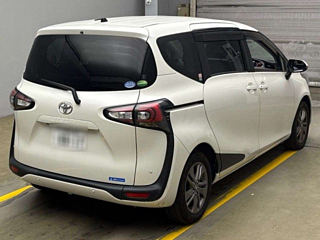 TOYOTA SIENTA 2020