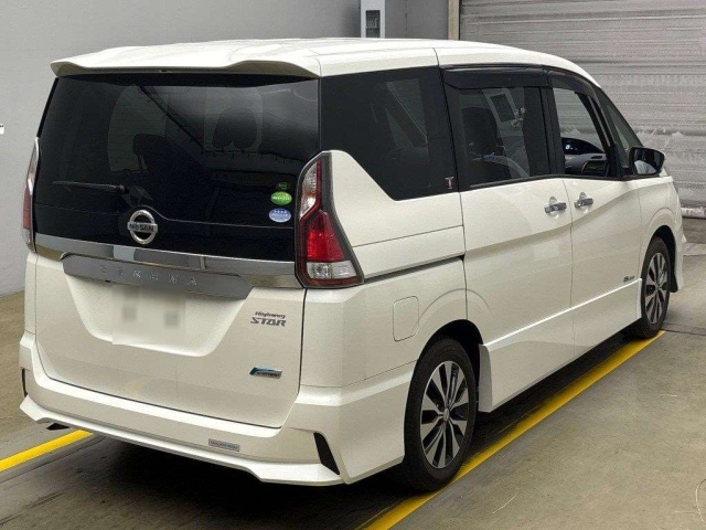NISSAN SERENA 2017