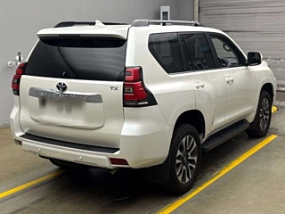 TOYOTA LAND CRUISER PRADO 2023