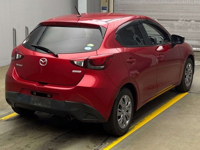 MAZDA DEMIO 2016