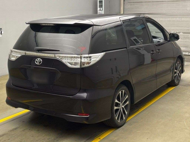 TOYOTA ESTIMA 2012