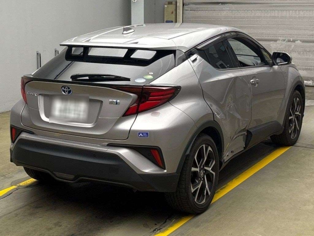 TOYOTA C-HR 2021