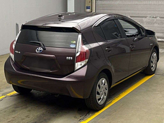 TOYOTA AQUA 2015